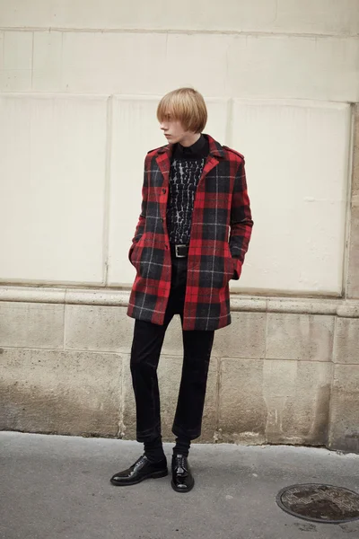 Look 32